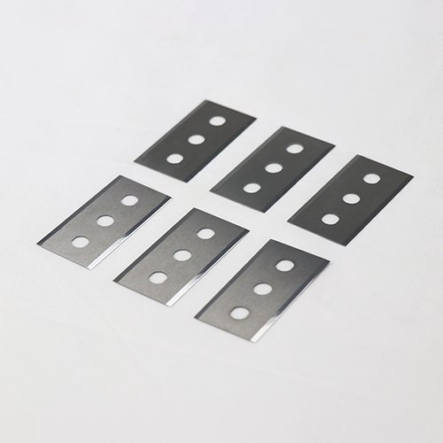 Three-hole Blade