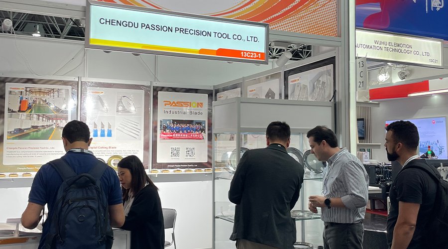 exhibition of circular blade
