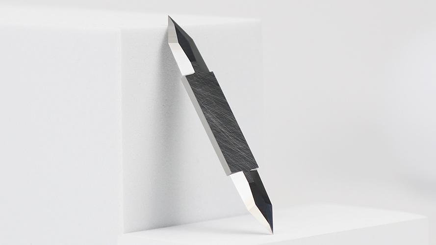 Close-up of a tungsten carbide cutting edge