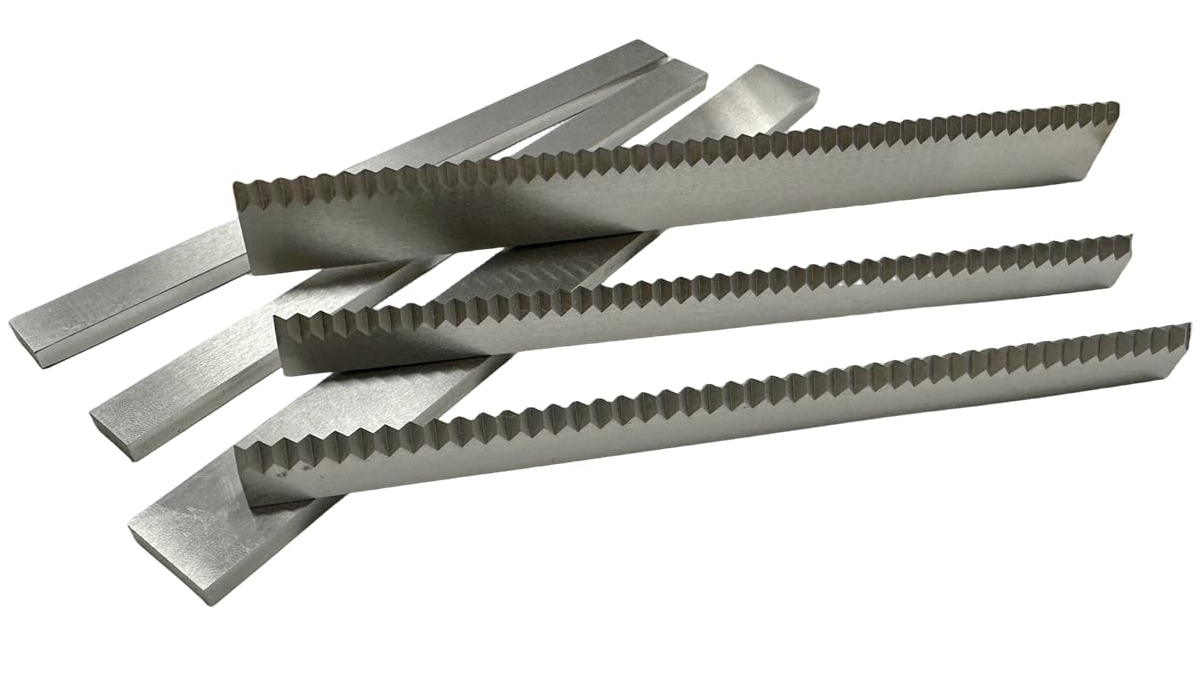 Comparison of different industrial blade materials like HSS and Tungsten Carbide
