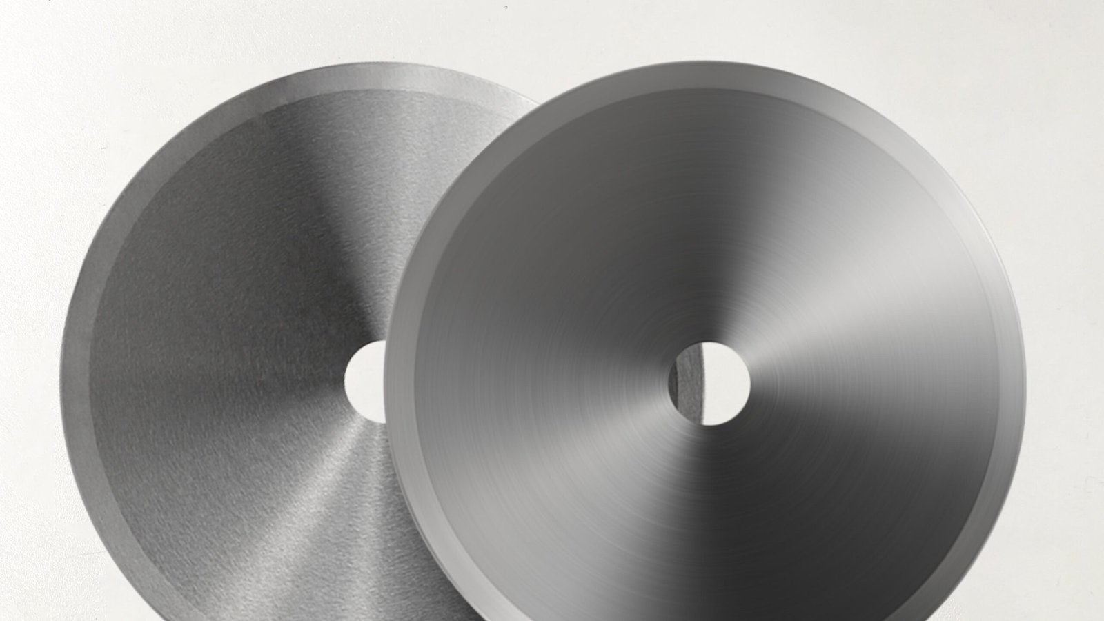 Magnified view of a perfectly smooth blade edge versus a rough, imprecise one