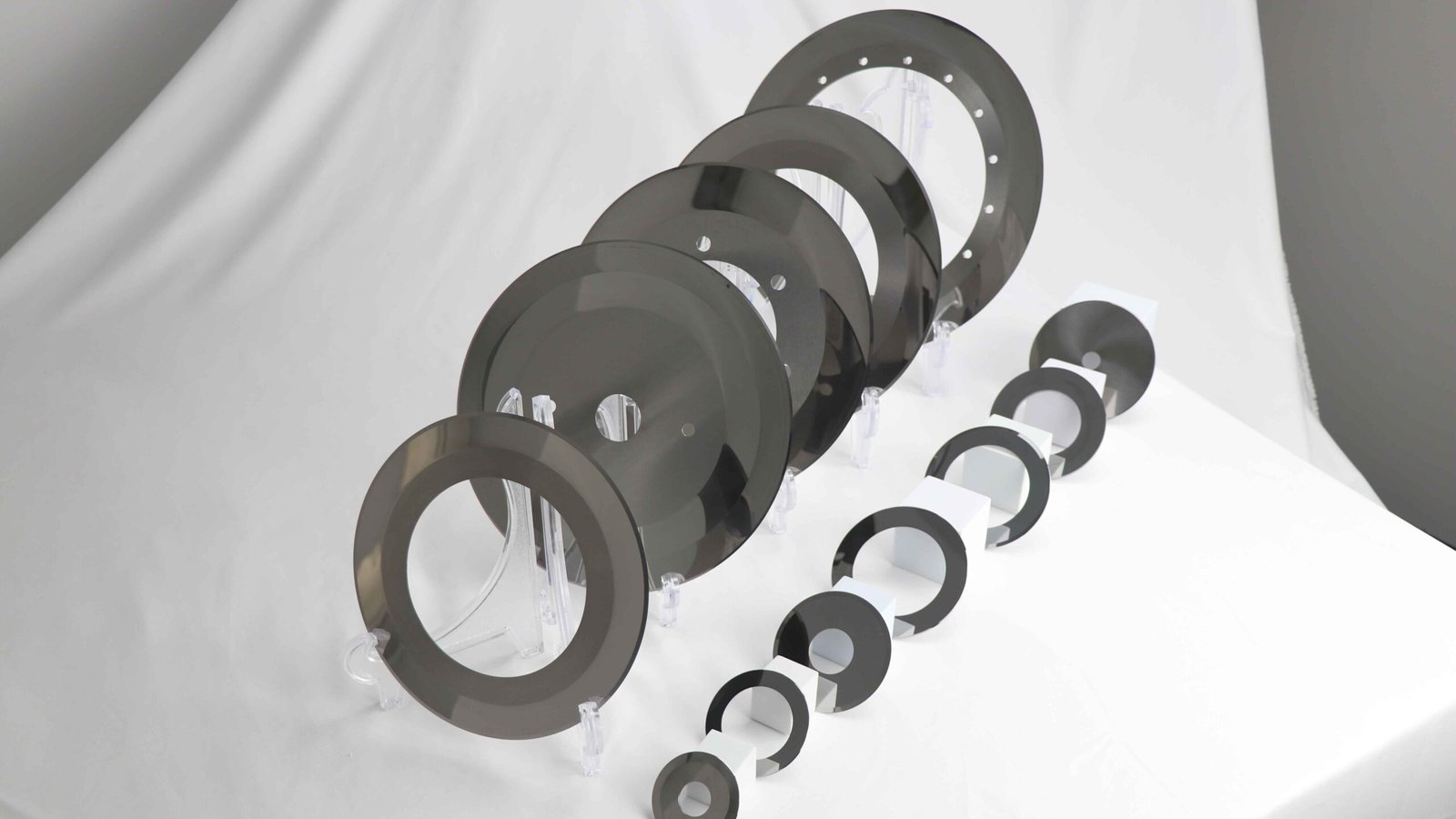 A perfectly sharpened tungsten carbide blade reflecting light