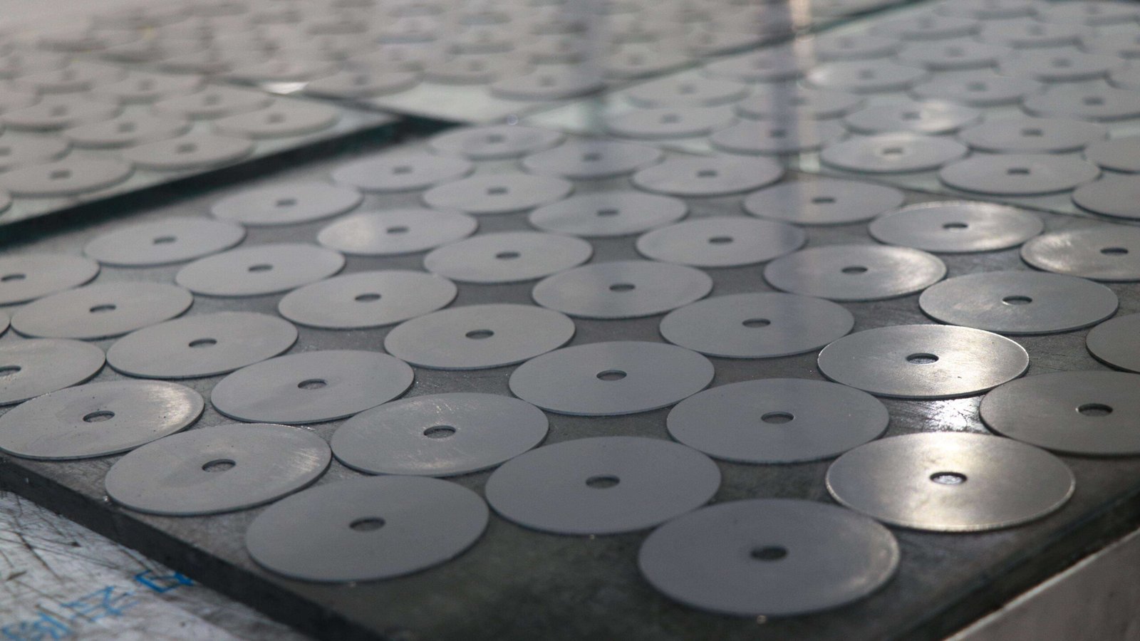 A side-by-side comparison of two industrial blades