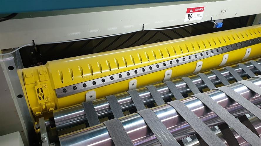 Red K-type blade for trimming cast iron parts